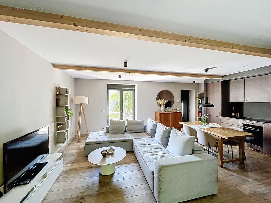 Appartement à vendre, 100m², Toussieux