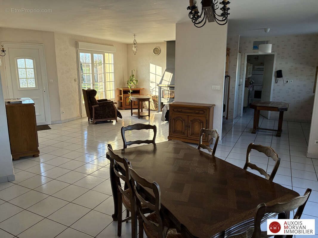 Maison à vendre, 107m², Semur-en-Auxois