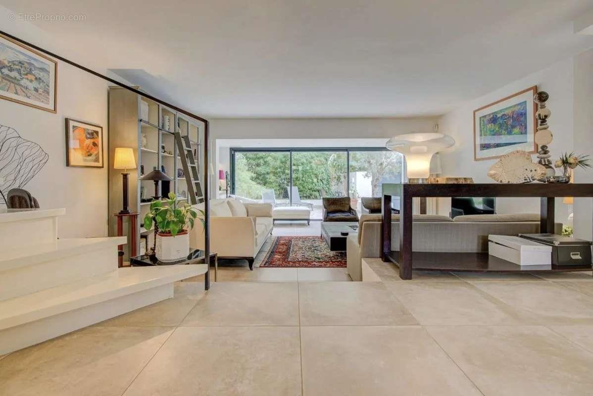 Maison à vendre, 205m², Paris 18ème