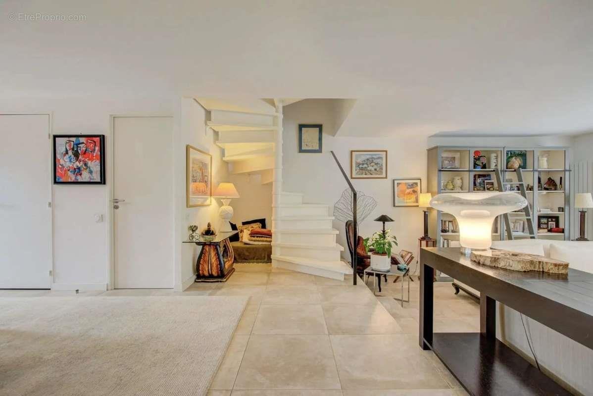 Maison à vendre, 205m², Paris 18ème