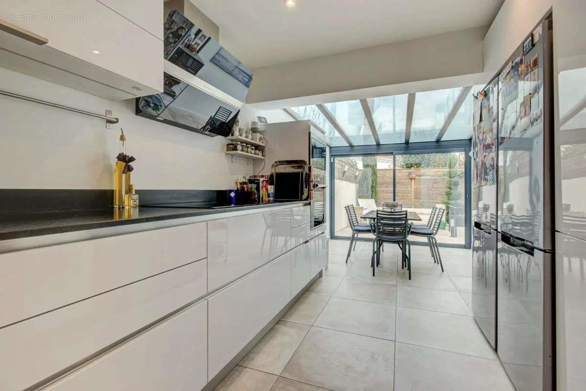 Maison à vendre, 205m², Paris 18ème