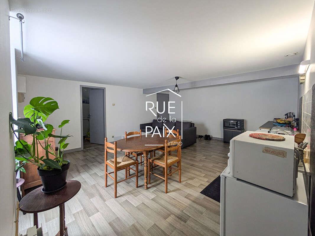 Appartement à vendre, 231m², Latillé
