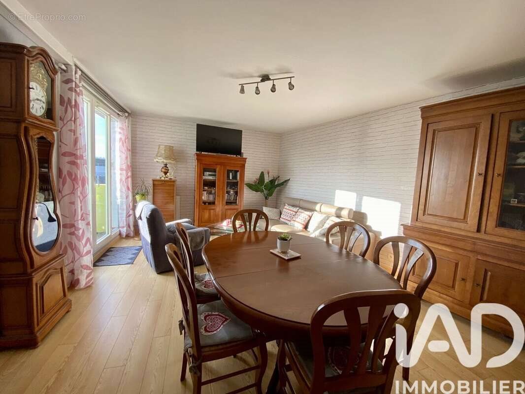 Appartement à vendre, 69m², Saint-Maurice-d'Etelan