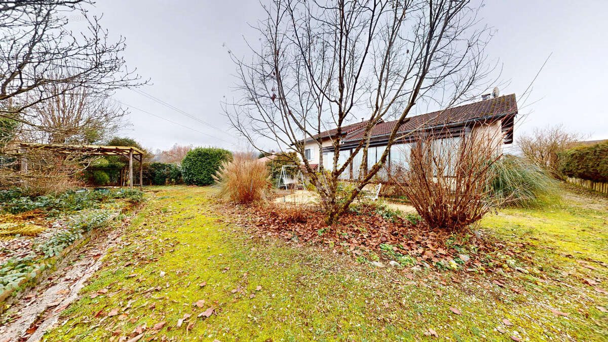 Maison à vendre, 120m², Poncin