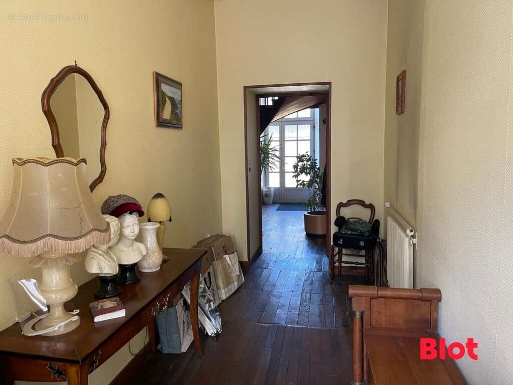Appartement à vendre, 285m², Argentré-du-Plessis