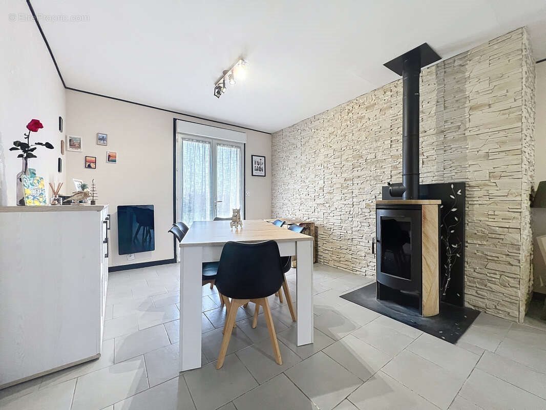 Maison à vendre, 76m², Sadroc