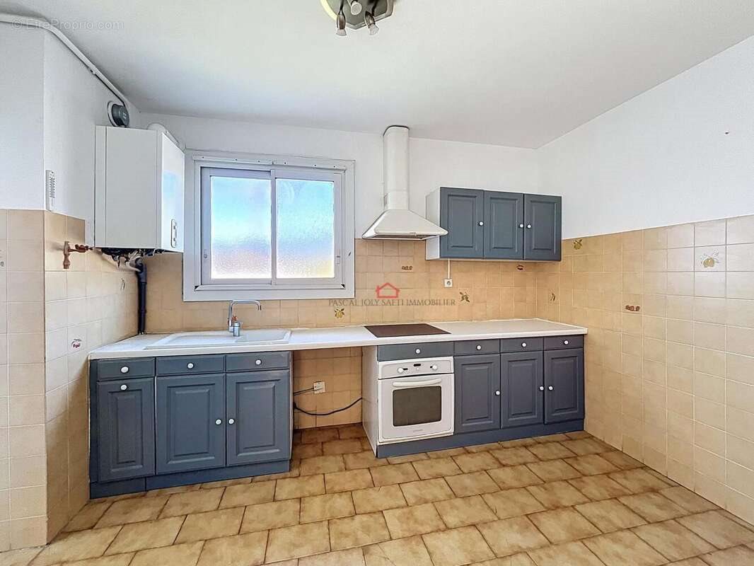 Appartement à vendre, 81m², Tavaco