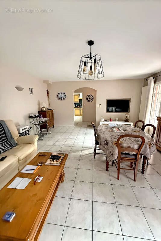 Maison à vendre, 89m², Vergèze