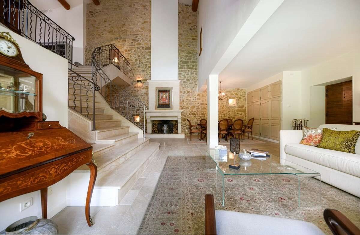 Maison à vendre, 156m², Uzès