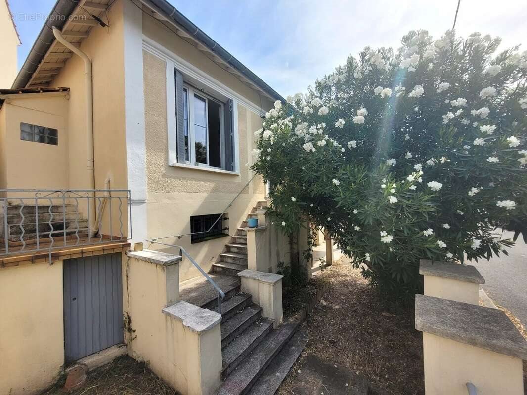 Maison à vendre, 67m², Alès