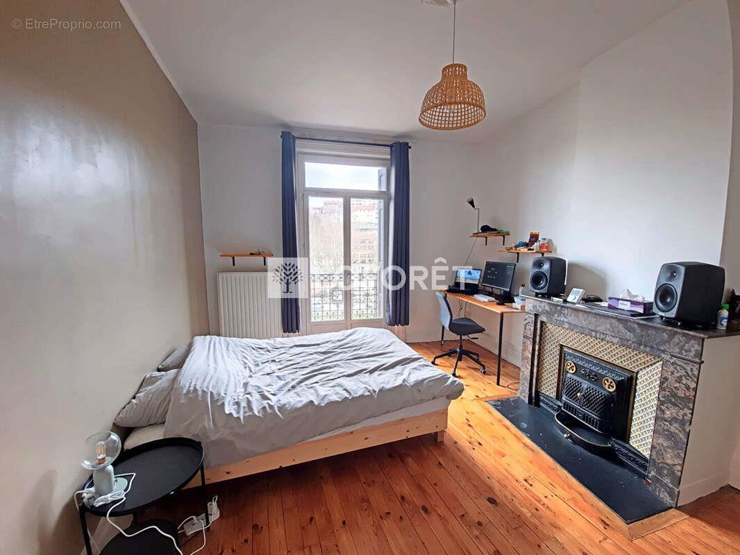 Appartement à vendre, 78m², Saint-Etienne