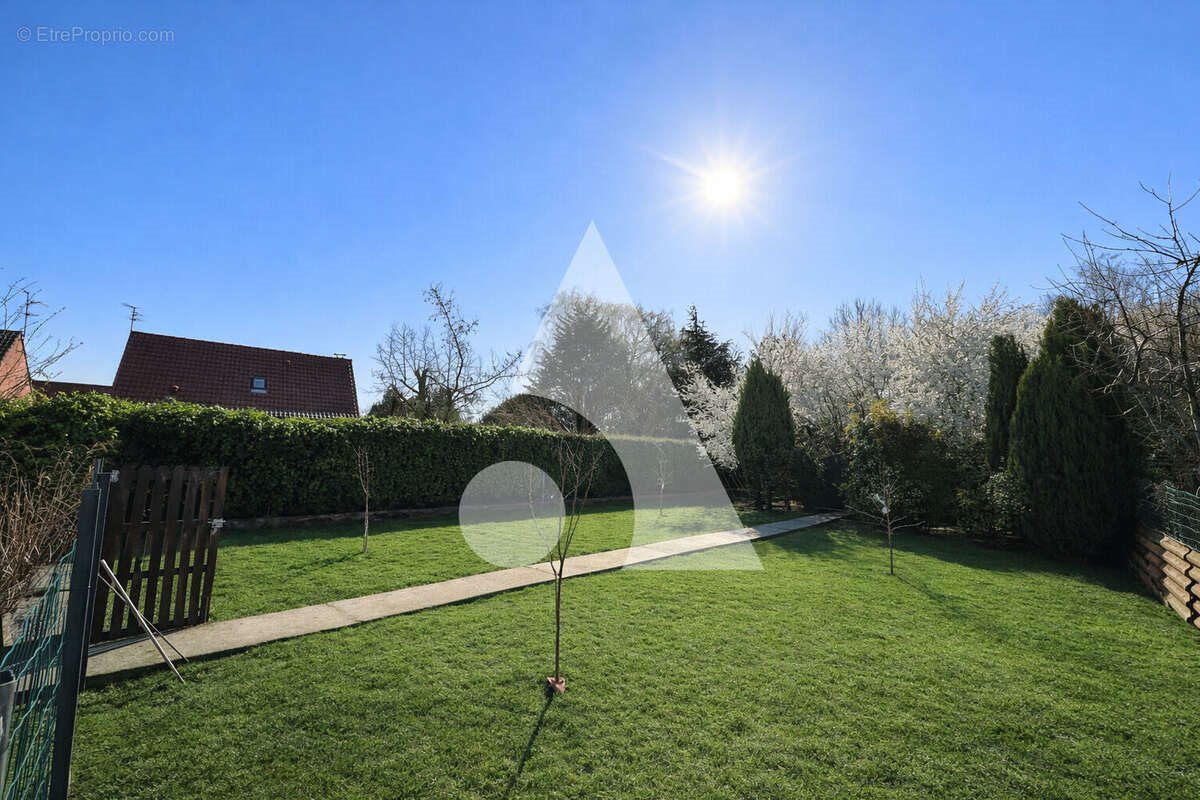 Maison à vendre, 98m², Beuvrages