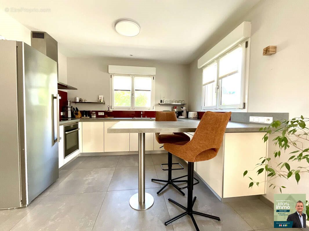 Maison à vendre, 94m², Kembs