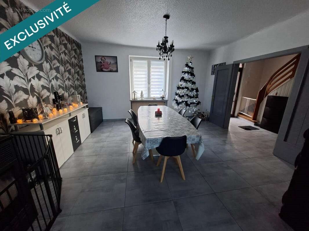 Maison à vendre, 211m², Petite-Rosselle