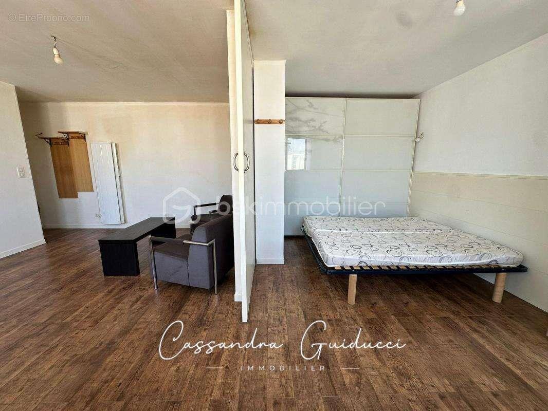 Appartement à vendre, 35m², Marseille 8ème