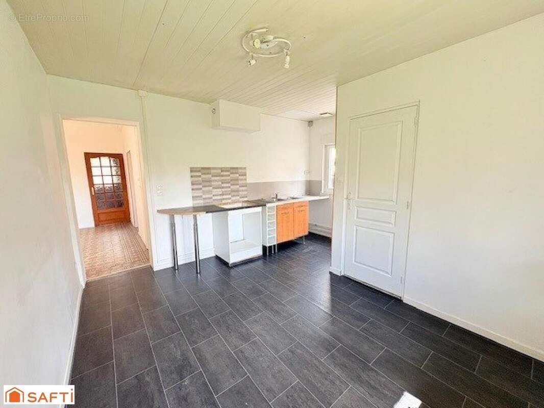 Maison à vendre, 95m², Vicq