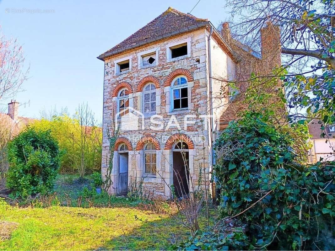 Appartement à vendre, 560m², Genlis