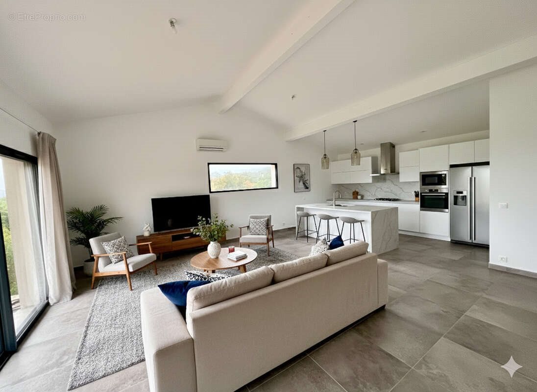 Maison à vendre, 110m², Lecci