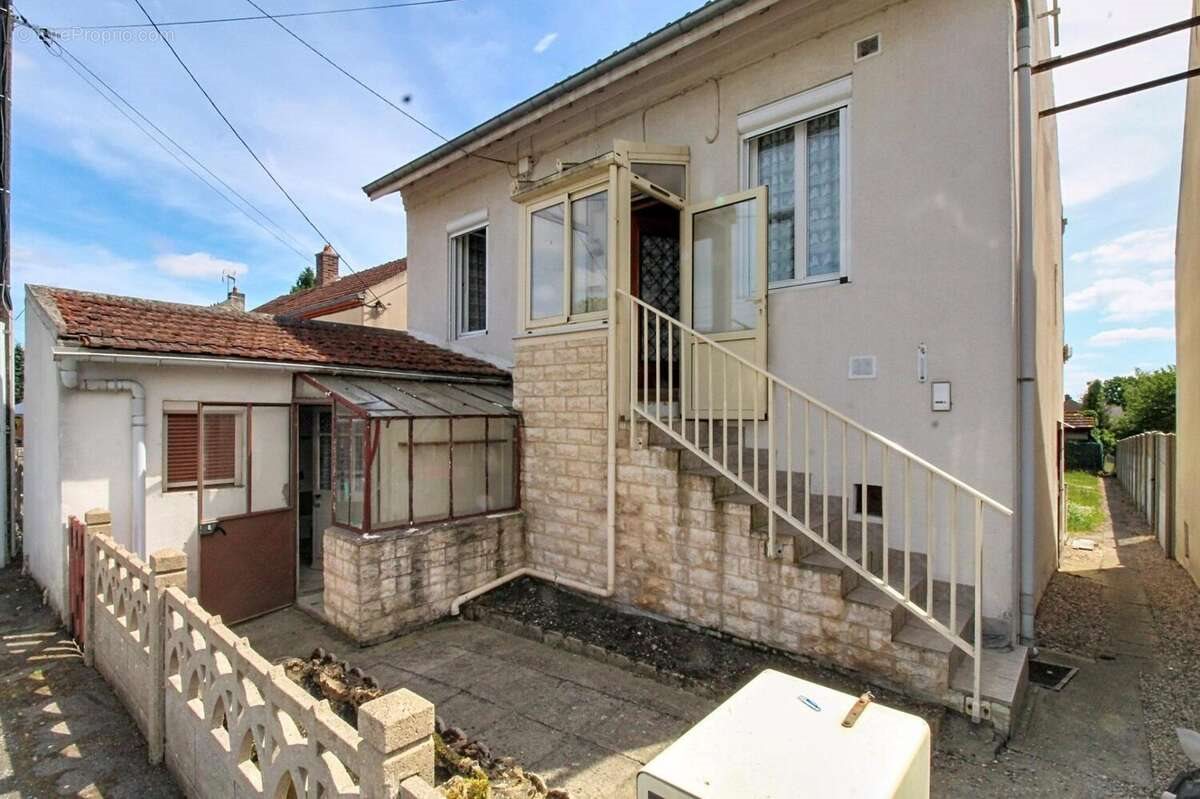 Maison à vendre, 88m², Blanzy