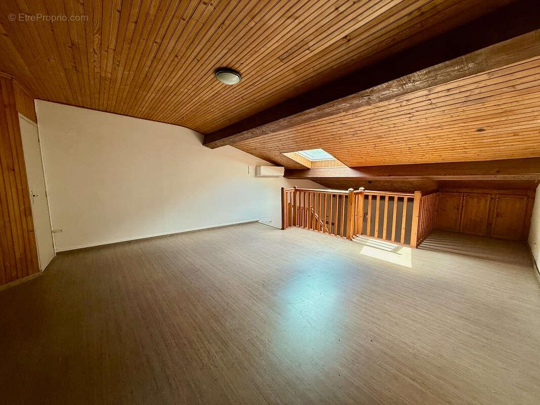 Appartement à vendre, 449m², Cancon