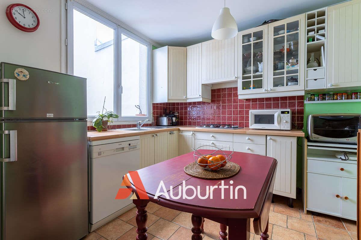 Appartement à vendre, 67m², Paris 18ème