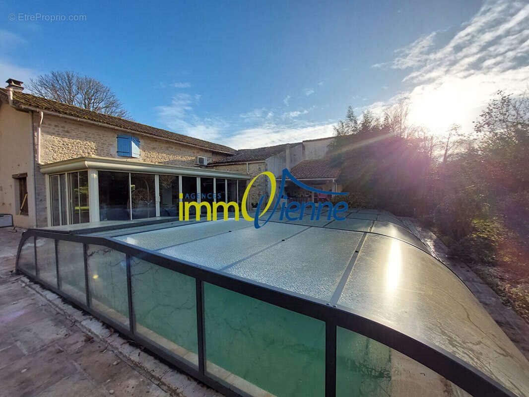 Maison à vendre, 257m², Vançais