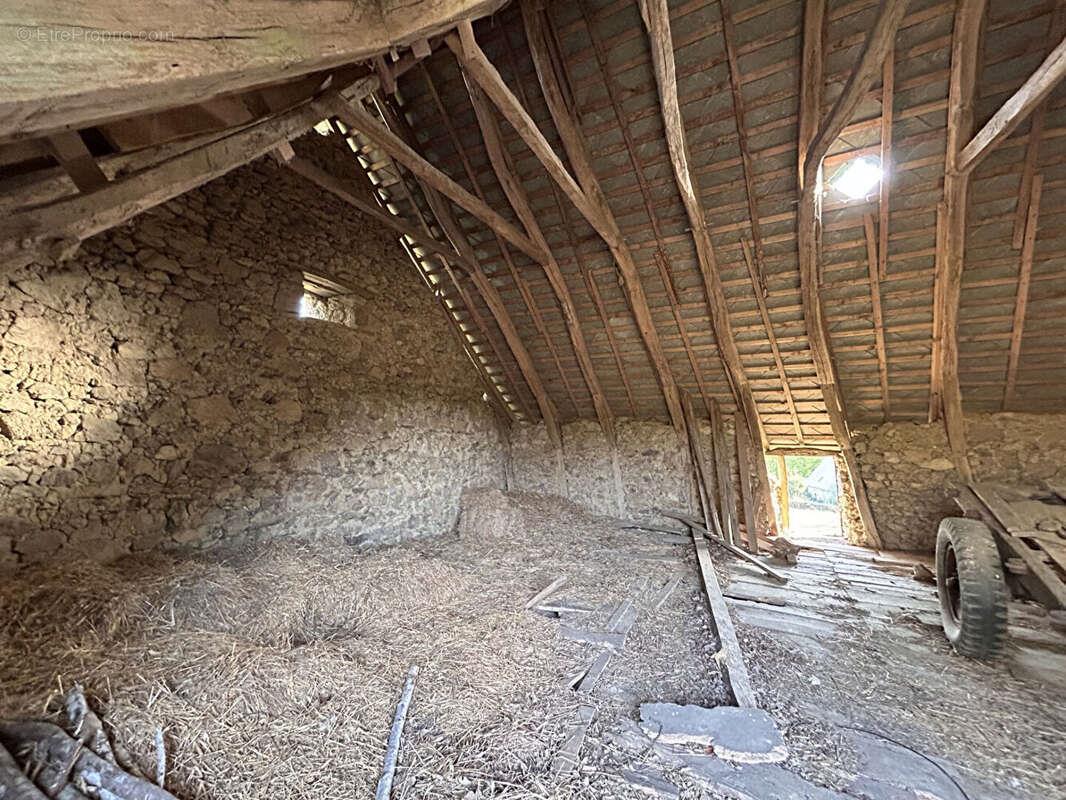 Appartement à vendre, 65m², Neuvic