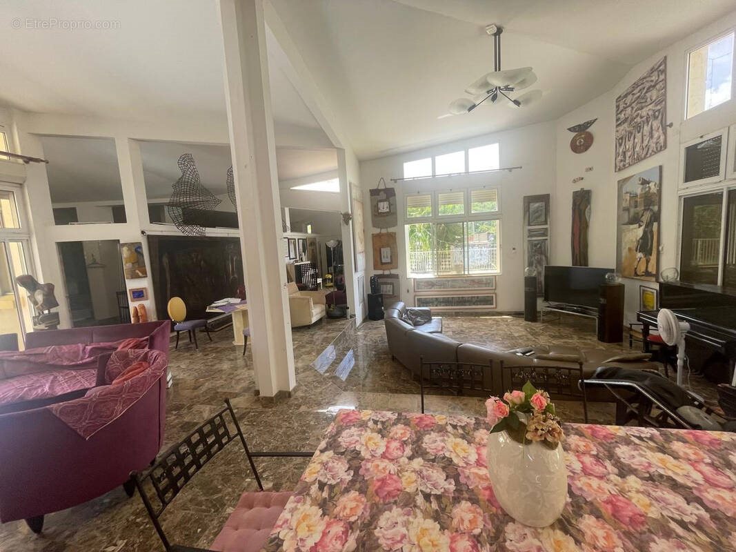 Maison à vendre, 292m², Le Marin