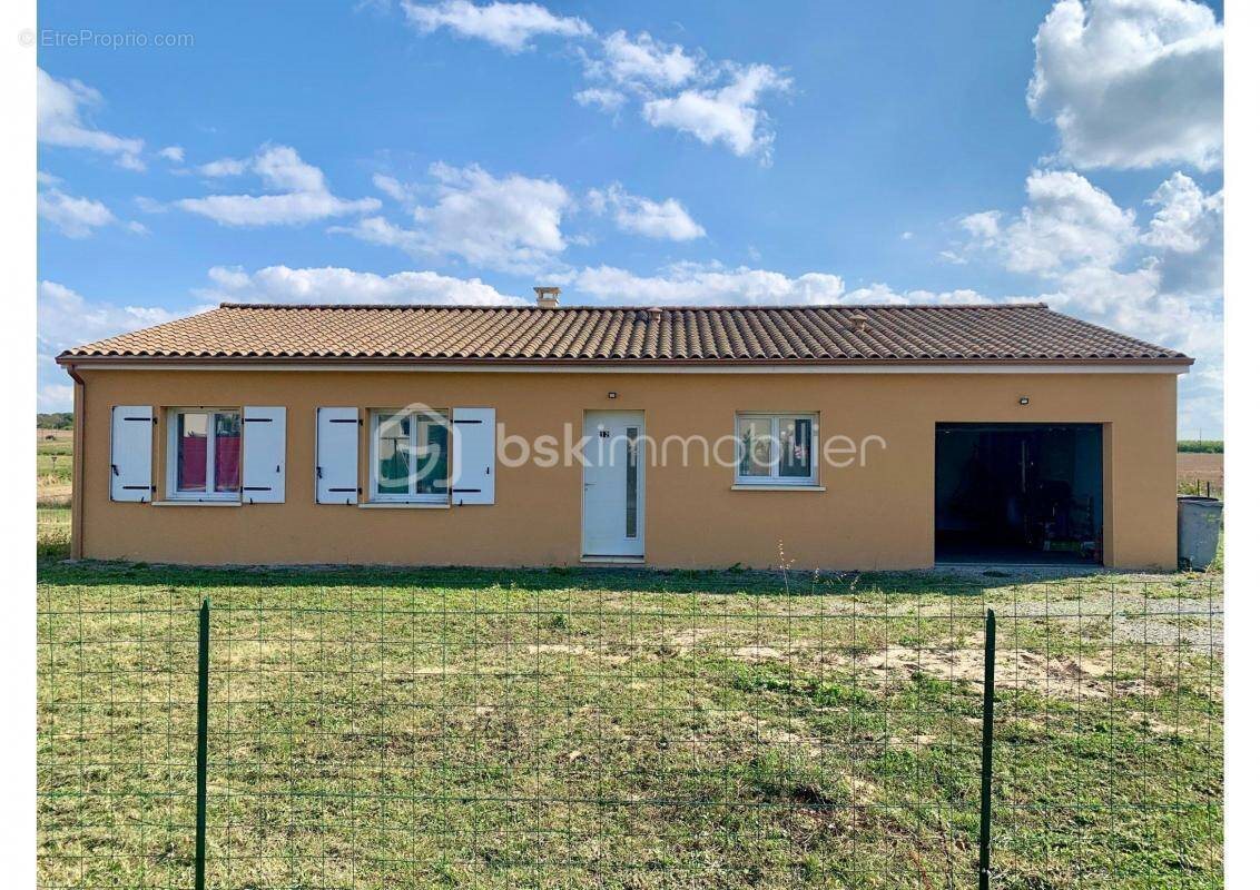 Maison à vendre, 98m², Agris