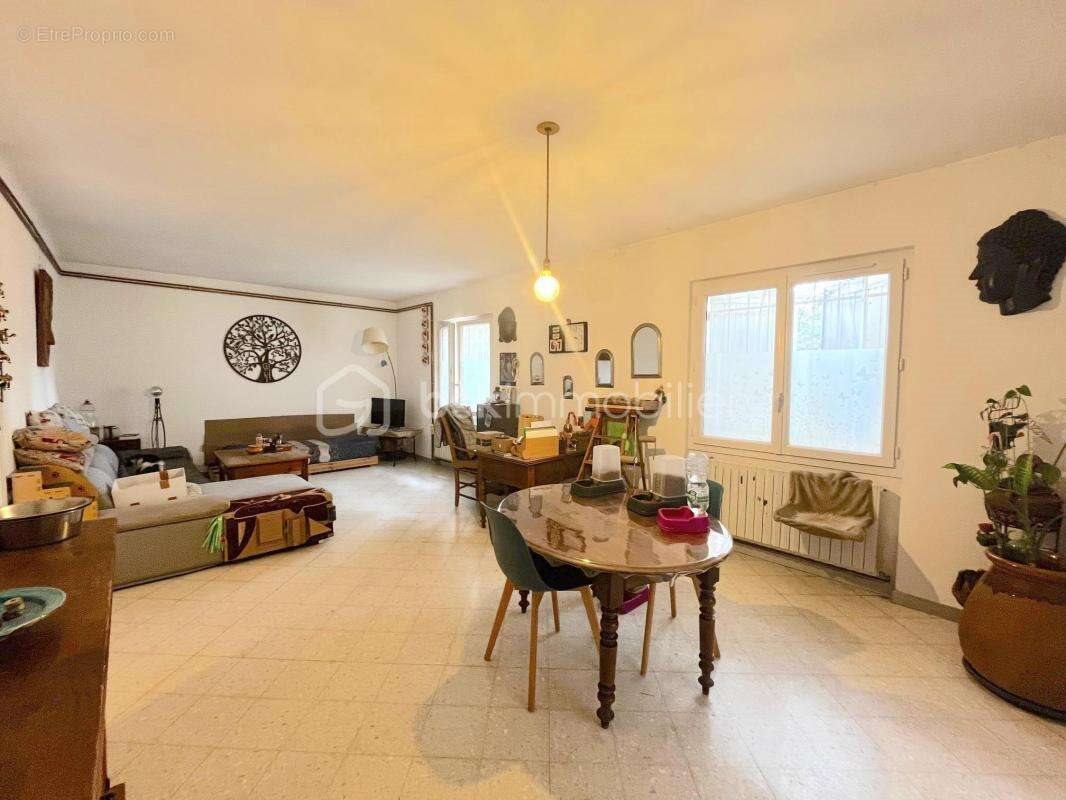 Appartement à vendre, 190m², Nîmes