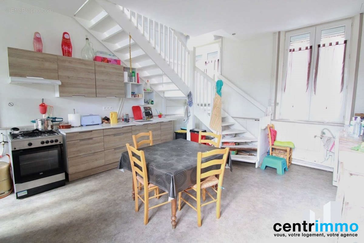 Appartement à vendre, 267m², Doullens