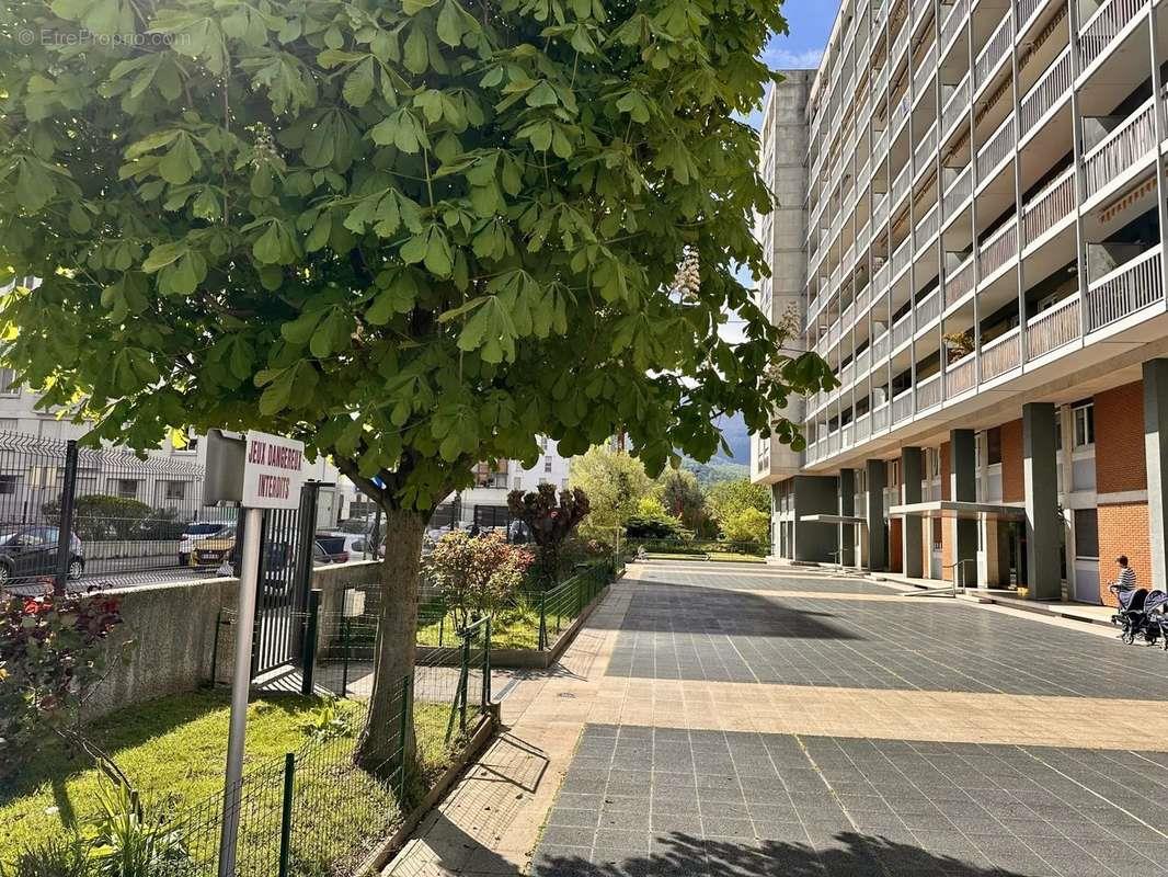 Appartement à vendre, 93m², Grenoble
