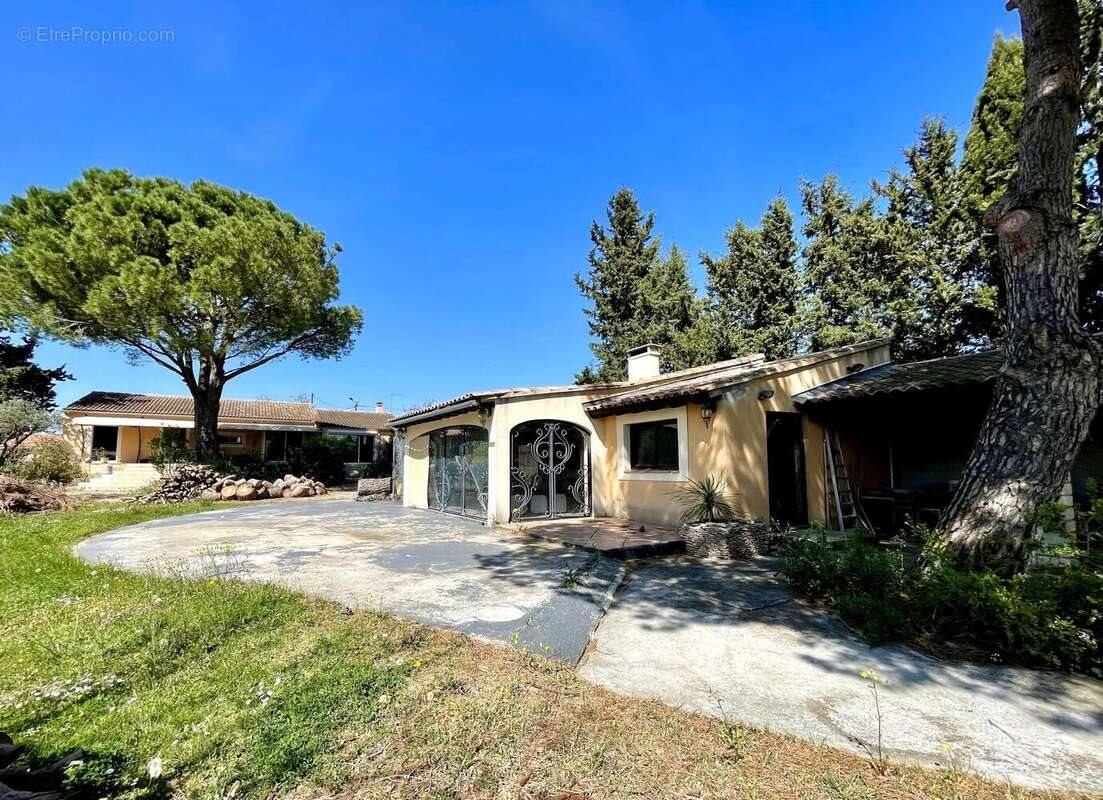 Maison à vendre, 262m², Sorgues