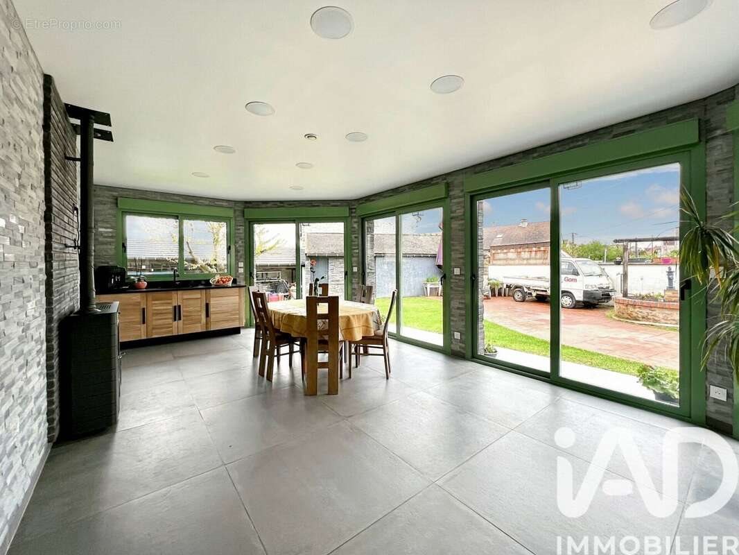 Maison à vendre, 235m², Trilport