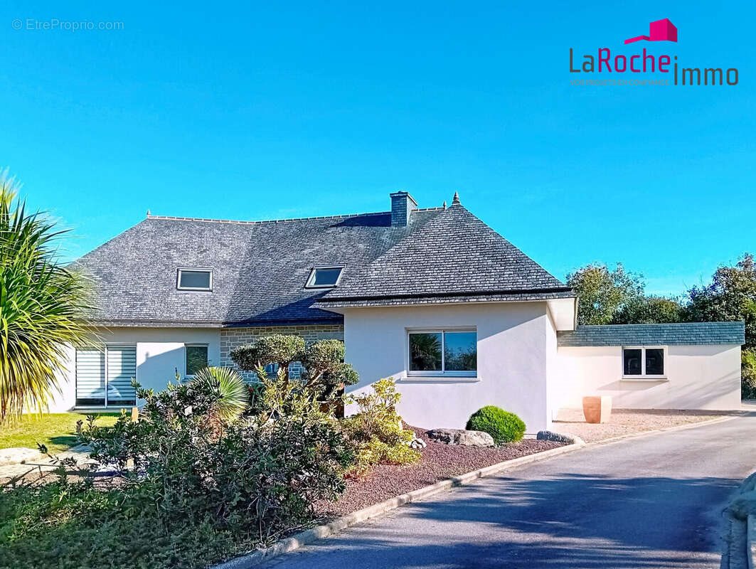 Maison à vendre, 190m², Kernilis