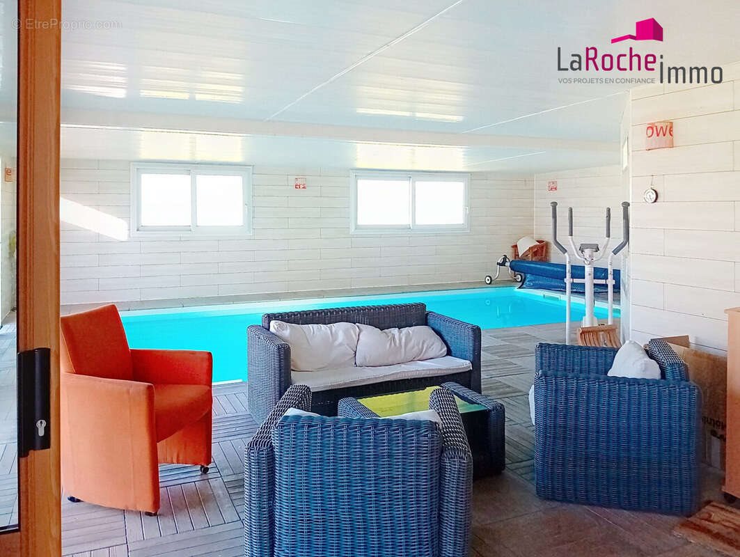 Maison à vendre, 190m², Kernilis