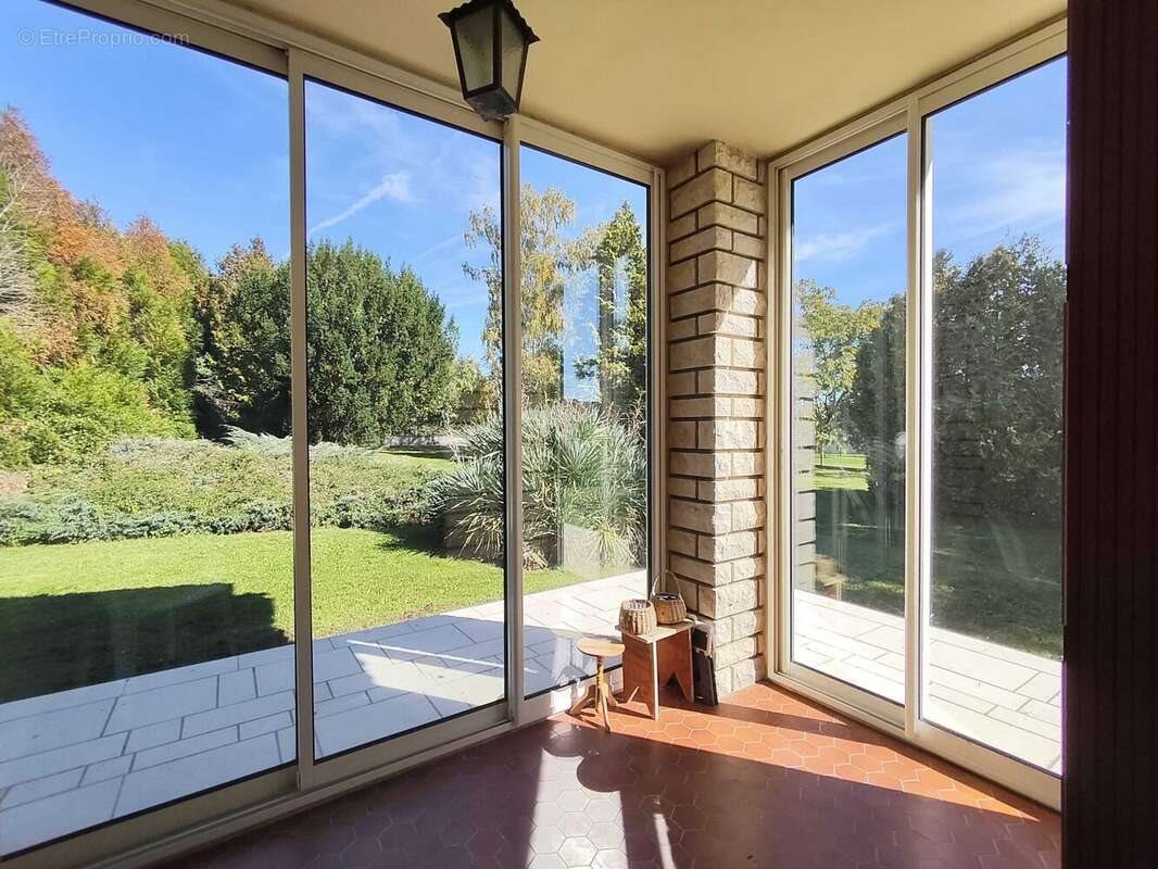 Maison à vendre, 97m², Chasseneuil-sur-Bonnieure