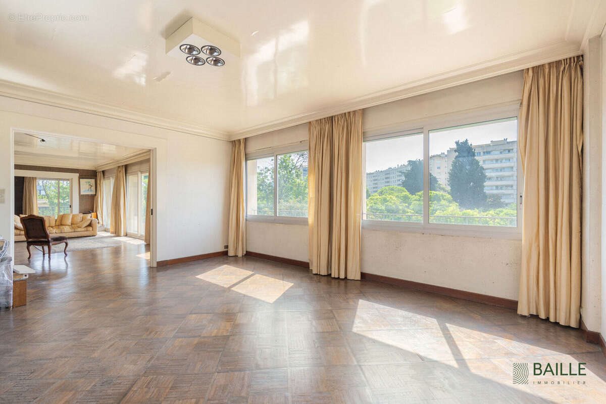 Appartement à vendre, 194m², Marseille 8ème