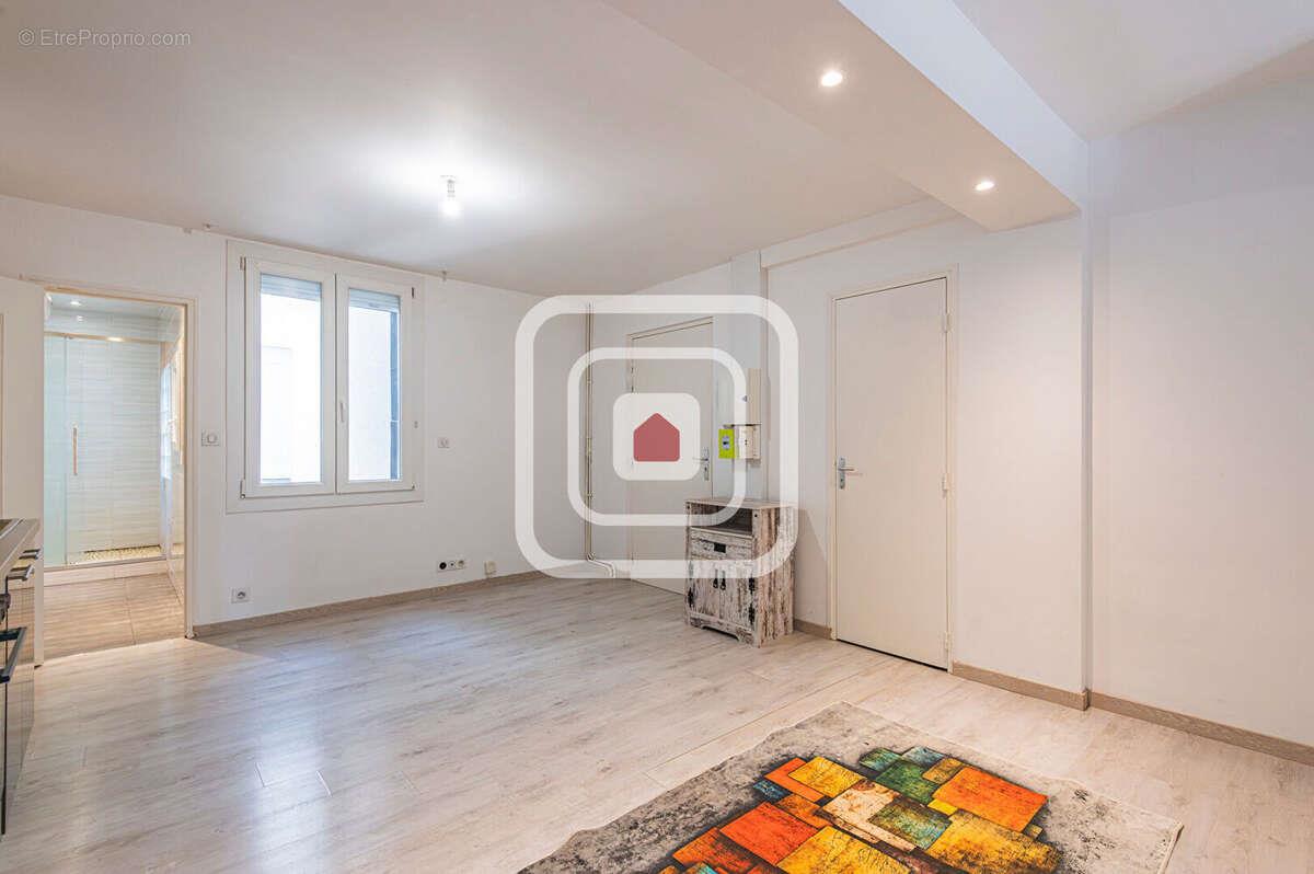 Appartement à vendre, 37m², Reims