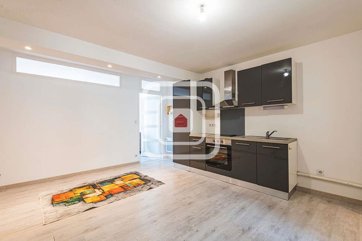 Appartement à vendre, 37m², Reims