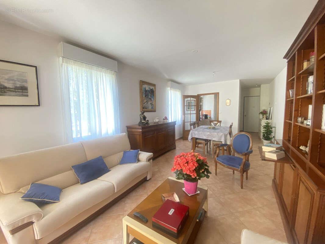 Appartement à vendre, 79m², Villemandeur