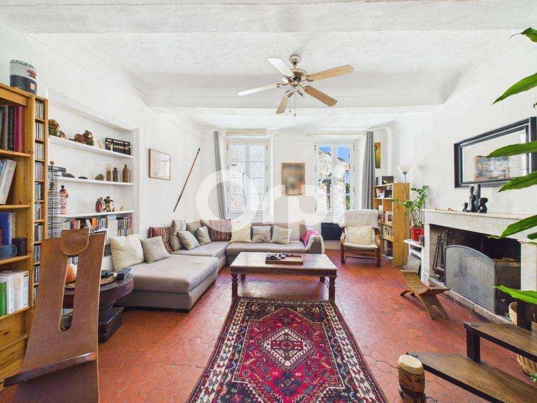 Maison à vendre, 102m², Tourrettes