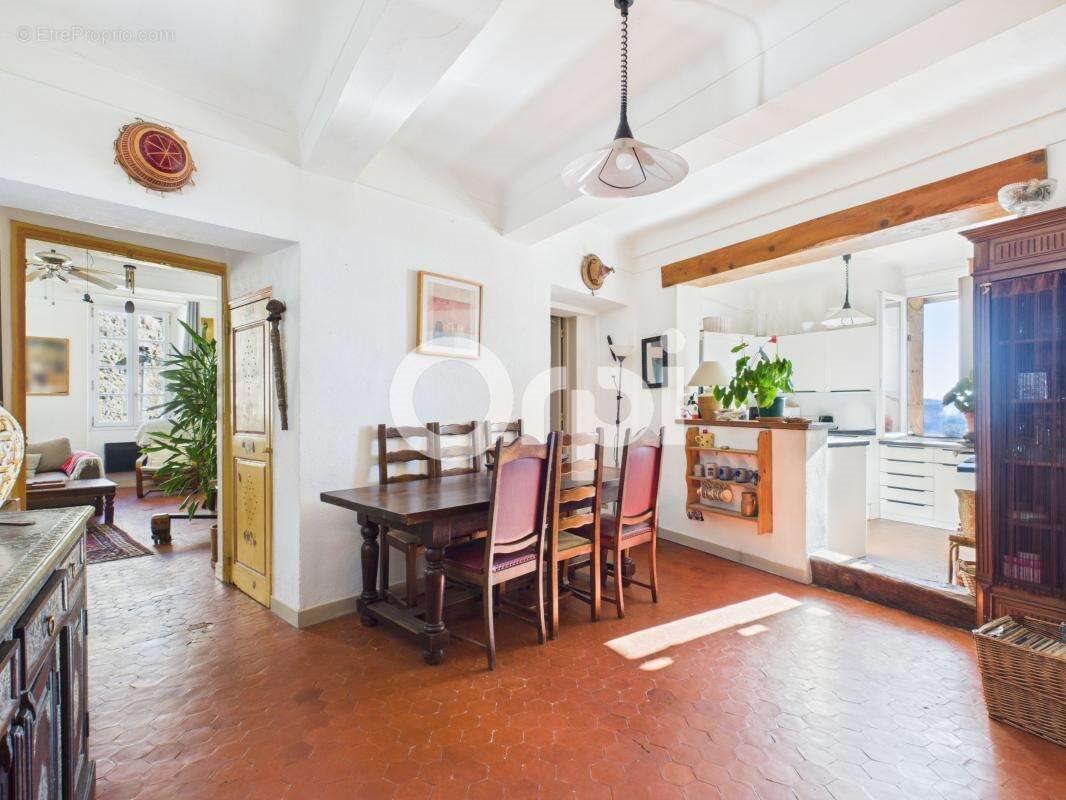 Maison à vendre, 102m², Tourrettes