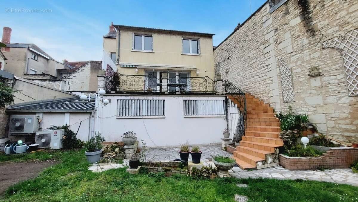 Appartement à vendre, 330m², Châtellerault