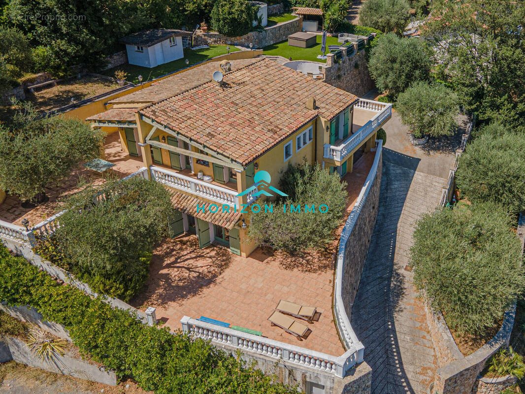 Maison à vendre, 160m², Gattières