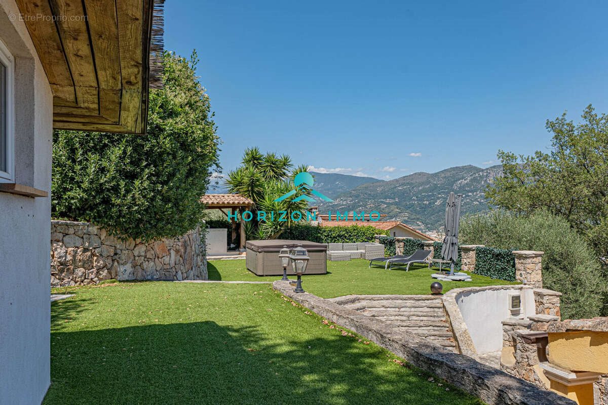 Maison à vendre, 160m², Gattières