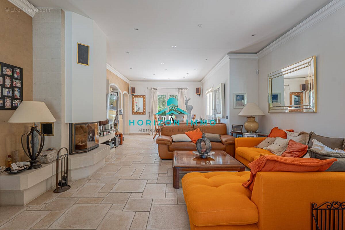 Maison à vendre, 160m², Gattières