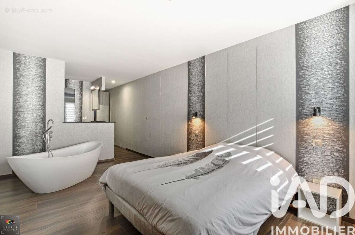 Maison à vendre, 210m², Marange-Silvange
