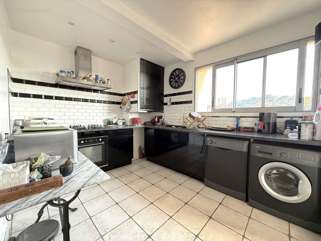 Appartement à vendre, 59m², Toulon