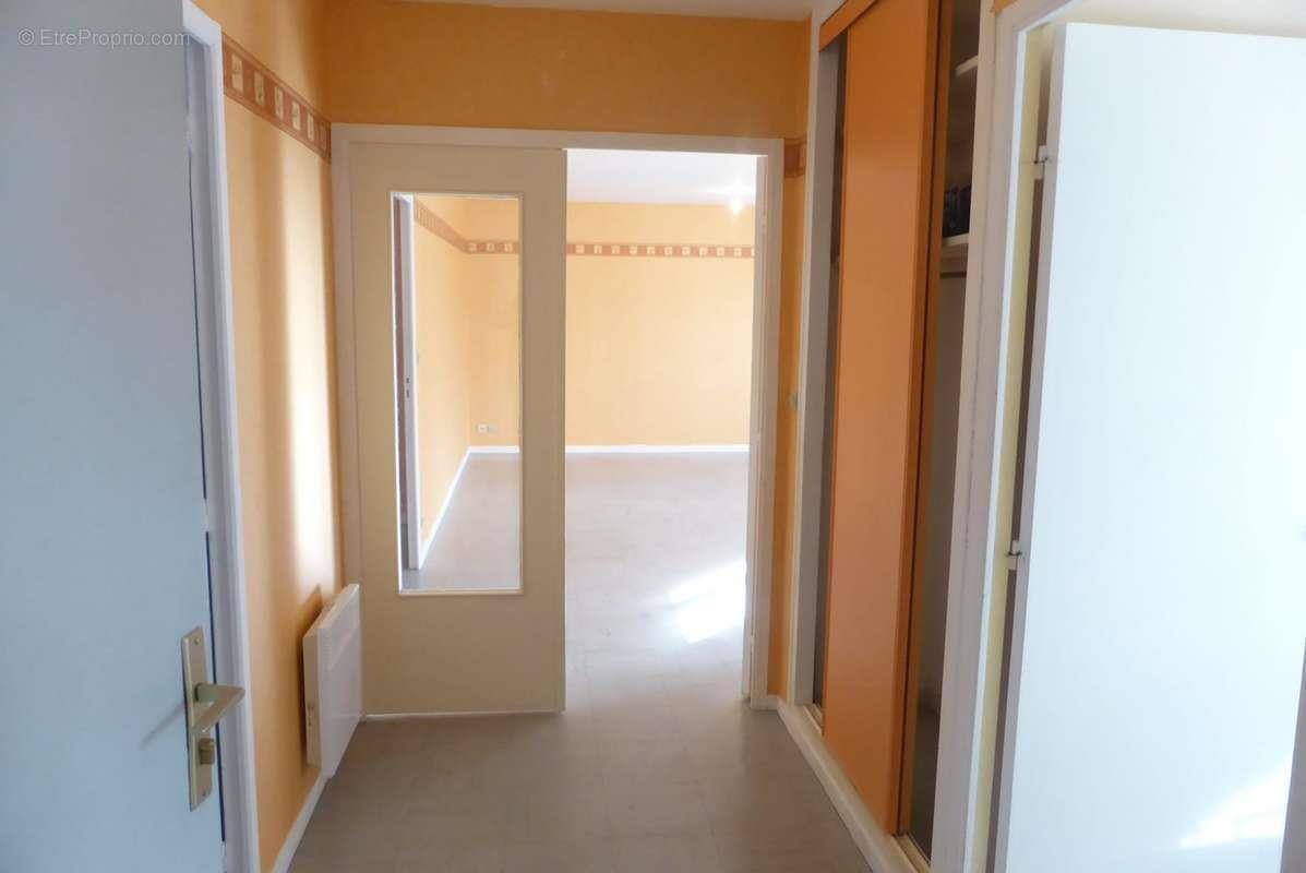 Appartement à vendre, 80m², Givet